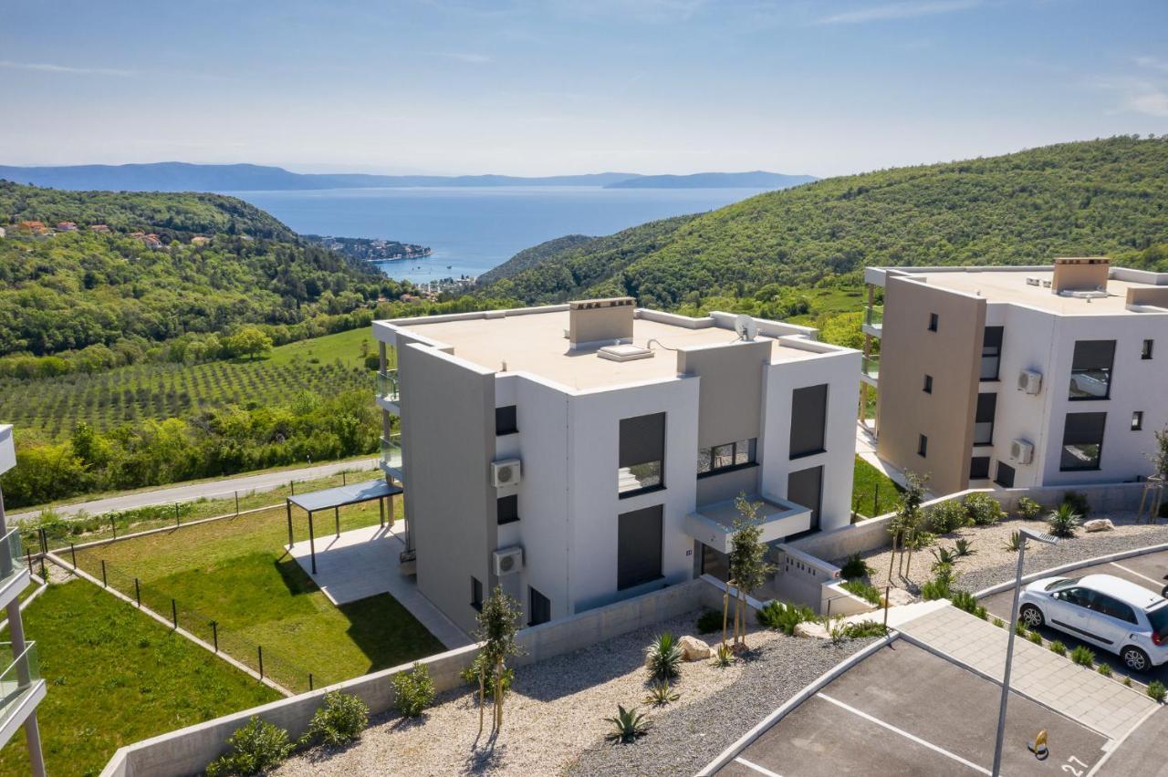 Royal Hilltop Residence Labin  Exterior photo